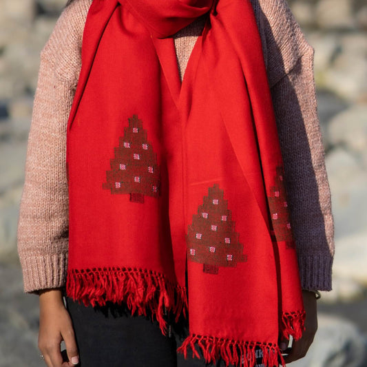 The Red Christmas Tree Shawl