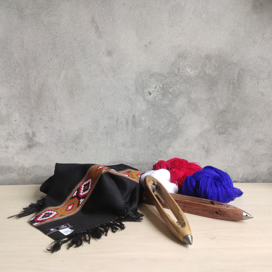 Women's Hand Woven Polywool Kullu Stole (Black)- Kullu pattern