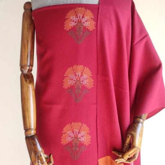 Close-up Magenta woolen suit for women