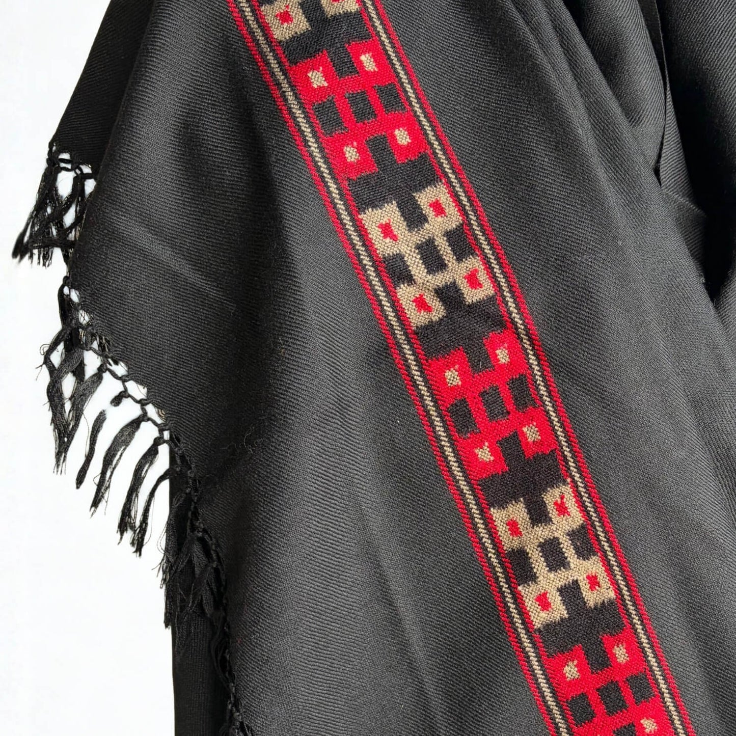 Pure Merino Wool Shawl – Classic Black