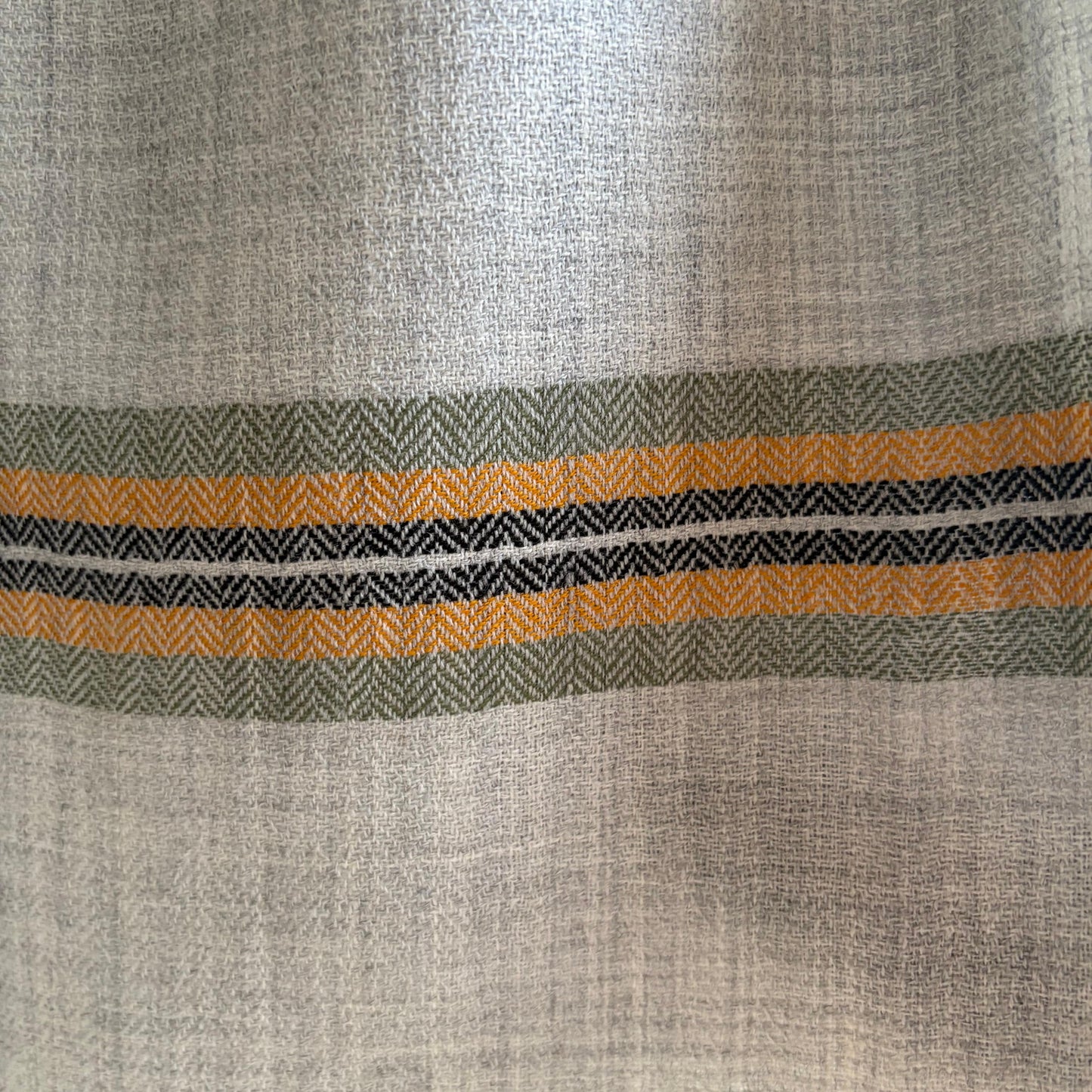 Hand Woven Polywool Kullu Stole Grey