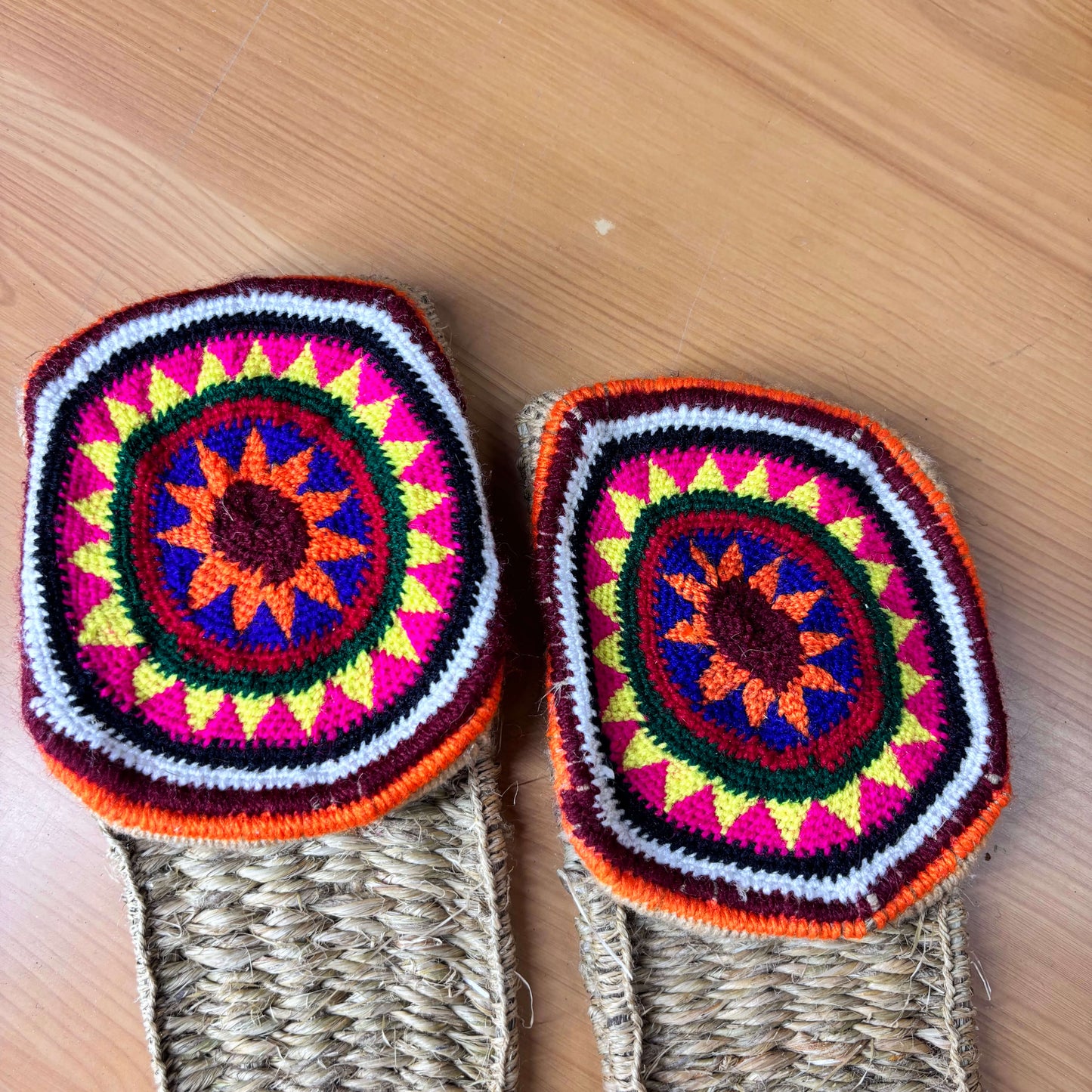 Pullas (Grass Slippers) — Handcrafted, Eco-Inspired Footwear