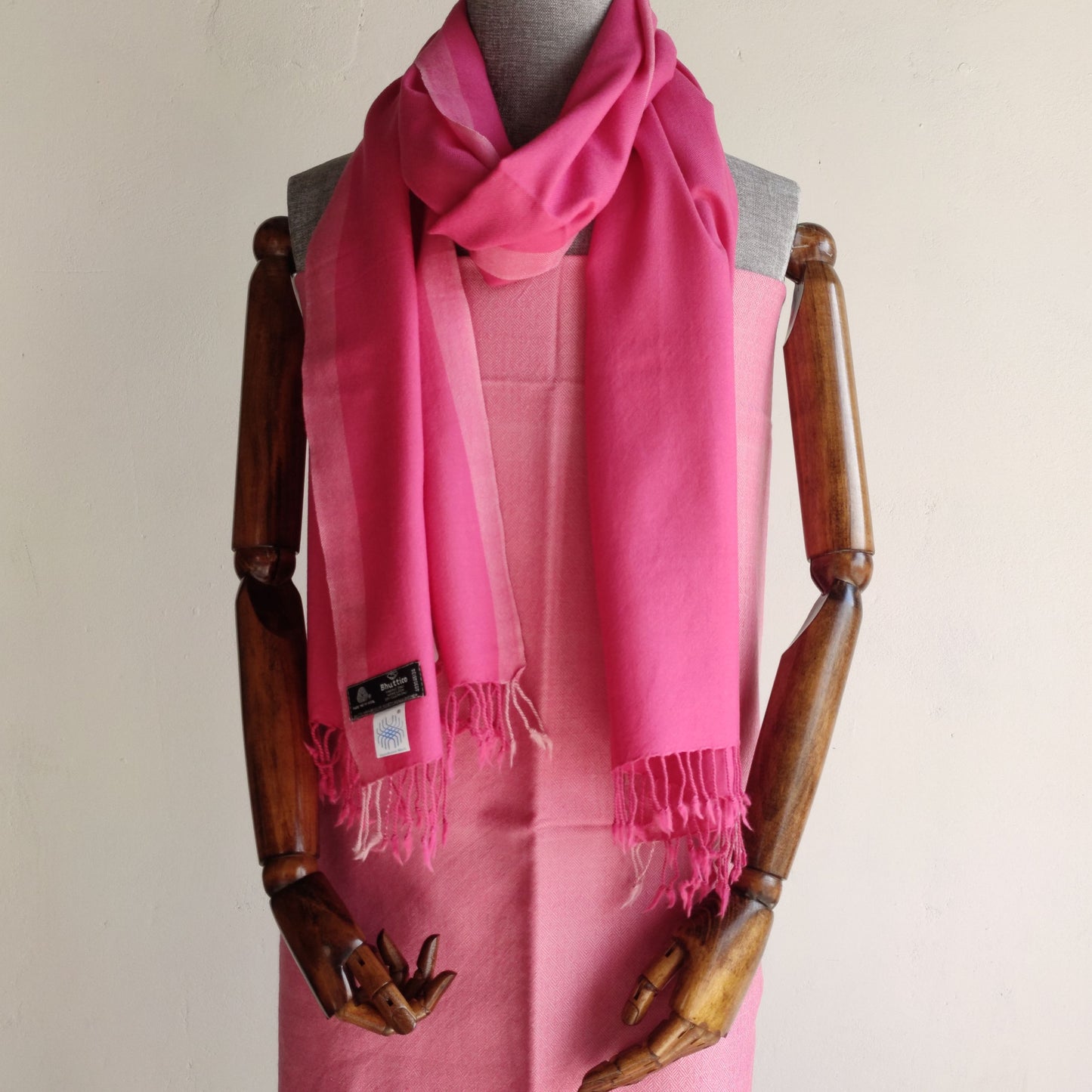 Women's wool suit with stole (pink)