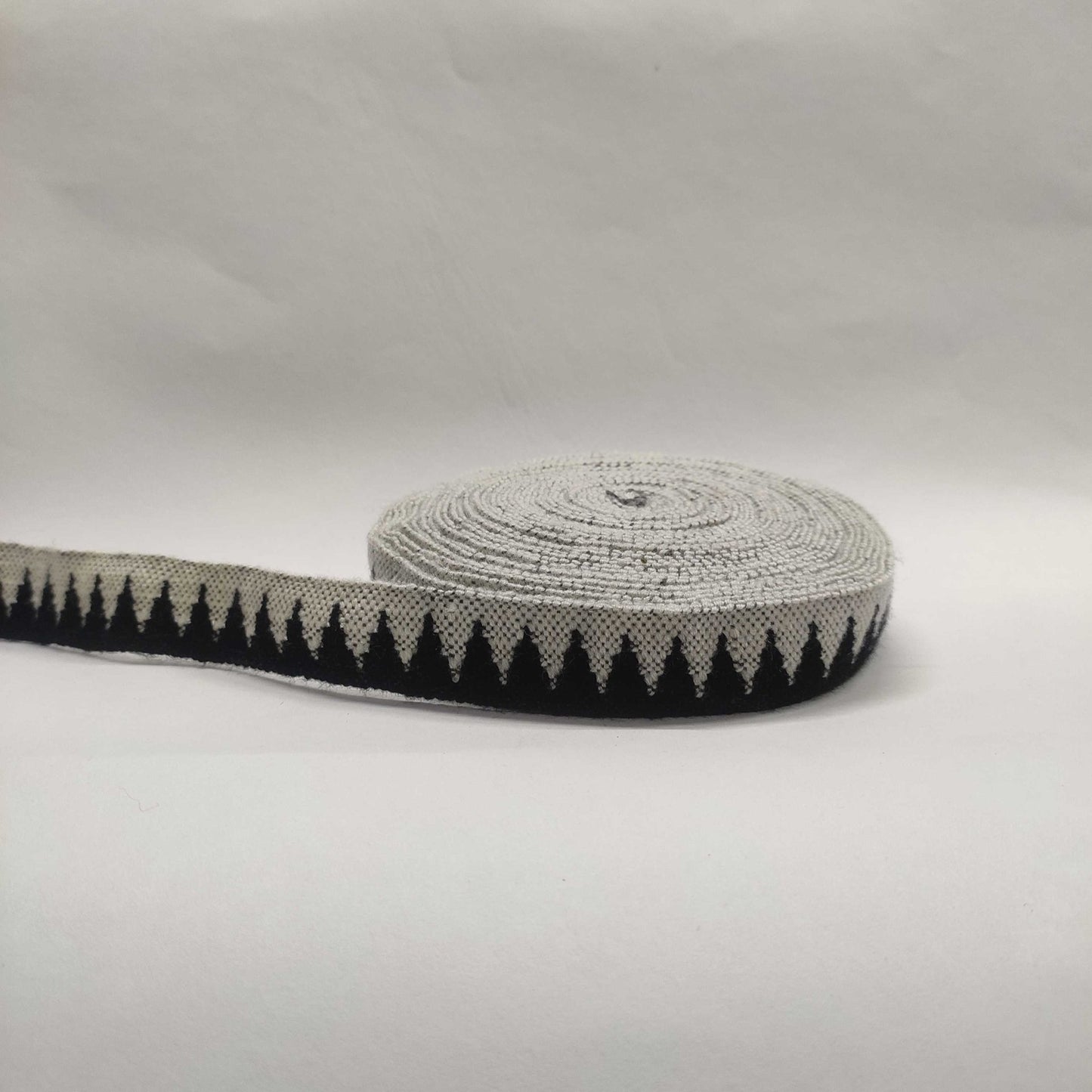BORDER CASHMILON (Width - 1 inch) Rs.150/ - per mtr. - Bhuttico Shawls