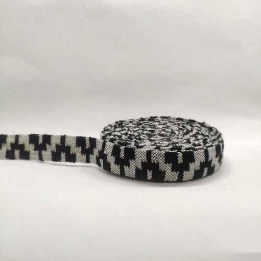 BORDER CASHMILON (Width - 1 inch) Rs.150/ - per mtr. - Bhuttico Shawls