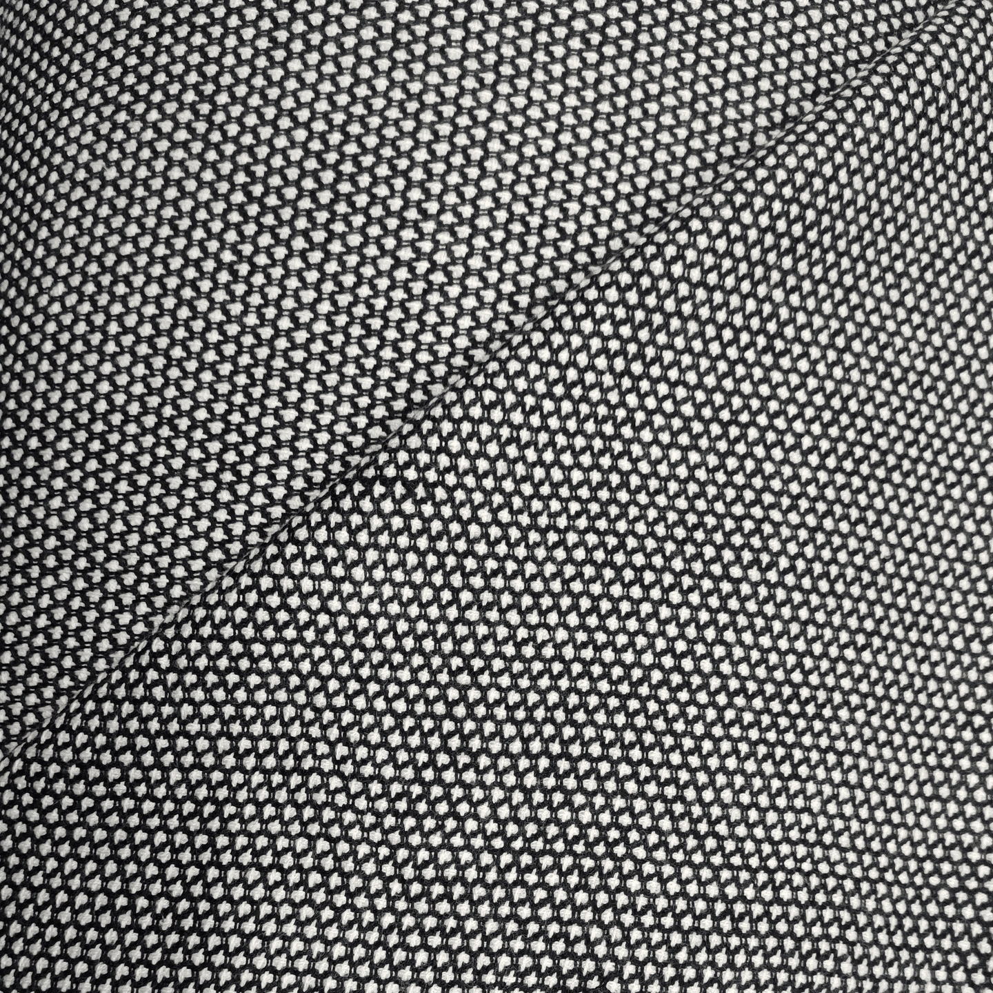Hand Woven Honeycomb Fabric (2.5 mtr) - Bhuttico Shawls