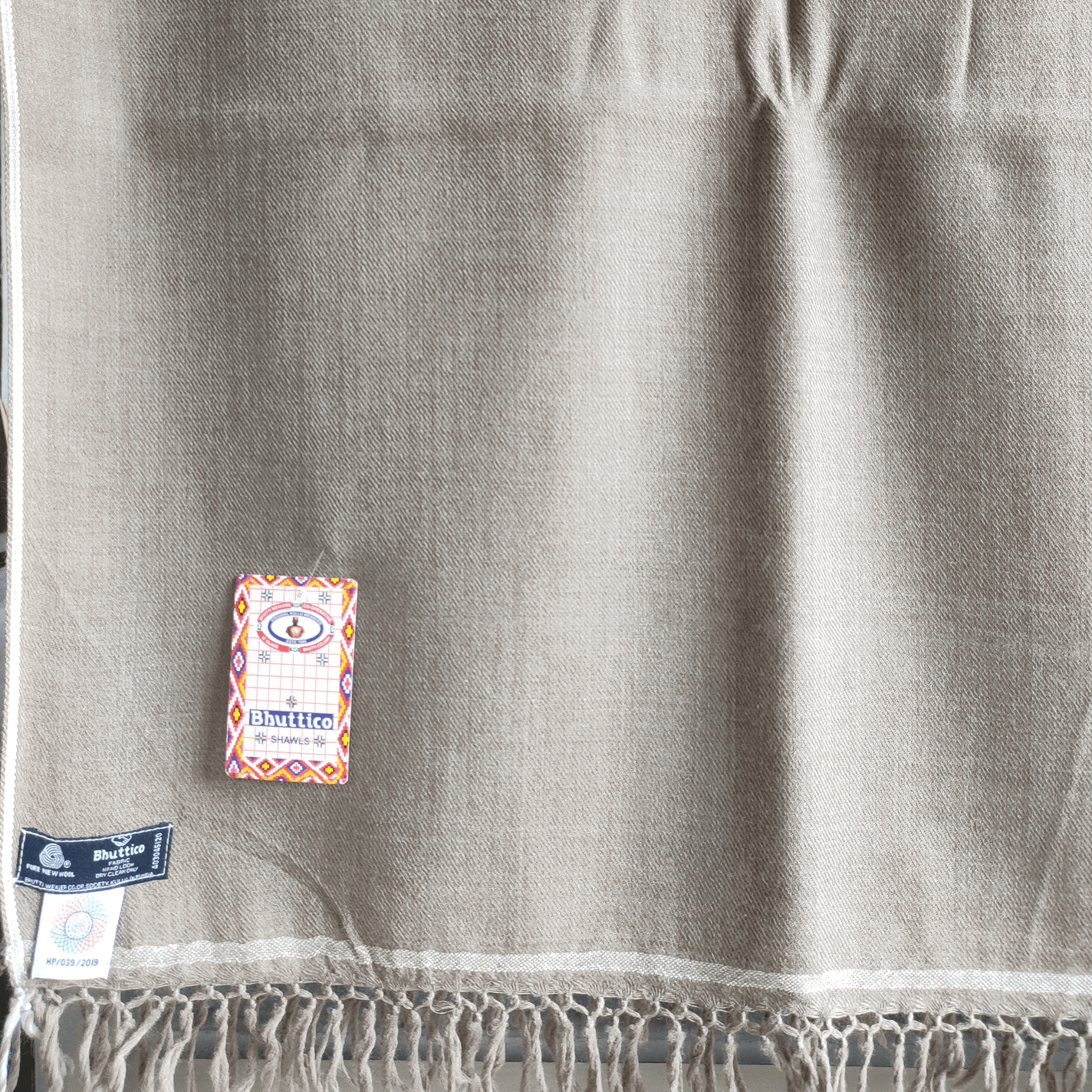 Hand Woven Mens Pure Merino Wool Kullu Shawl (Loi) - Bhuttico Shawls