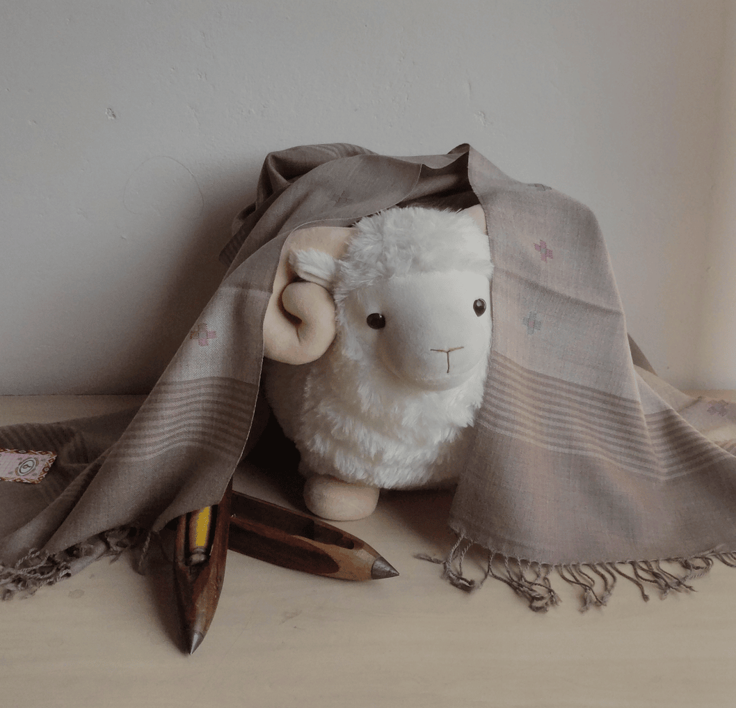 Hand Woven Merino Wool Kullu Stole - Beige - Bhuttico Shawls