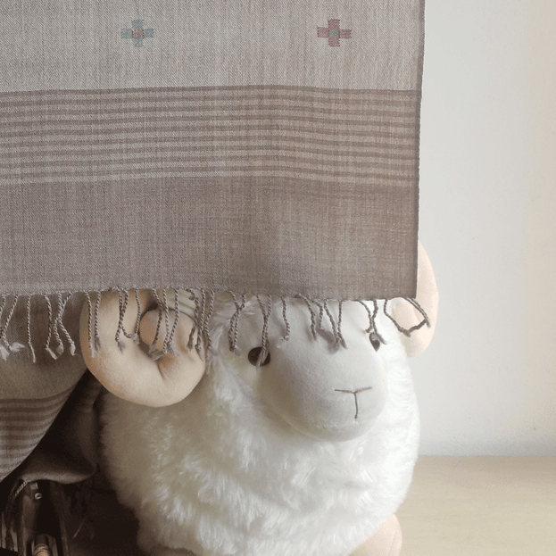 Hand Woven Merino Wool Kullu Stole - Beige - Bhuttico Shawls