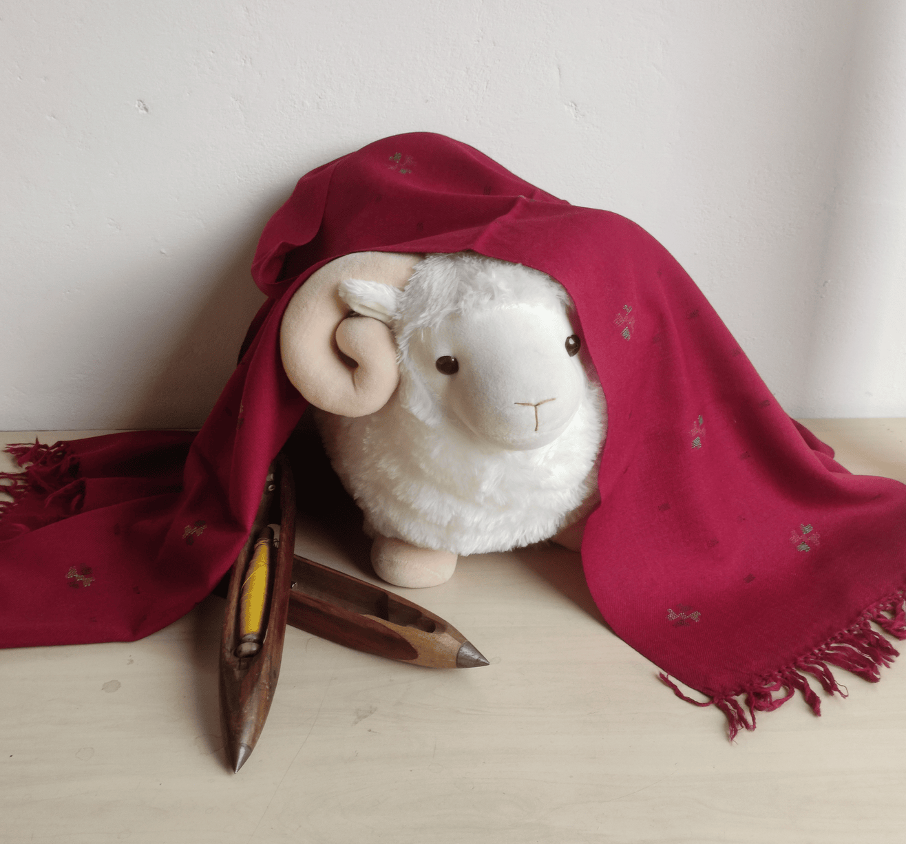 Hand Woven Merino Wool Kullu Stole - Red - Bhuttico Shawls