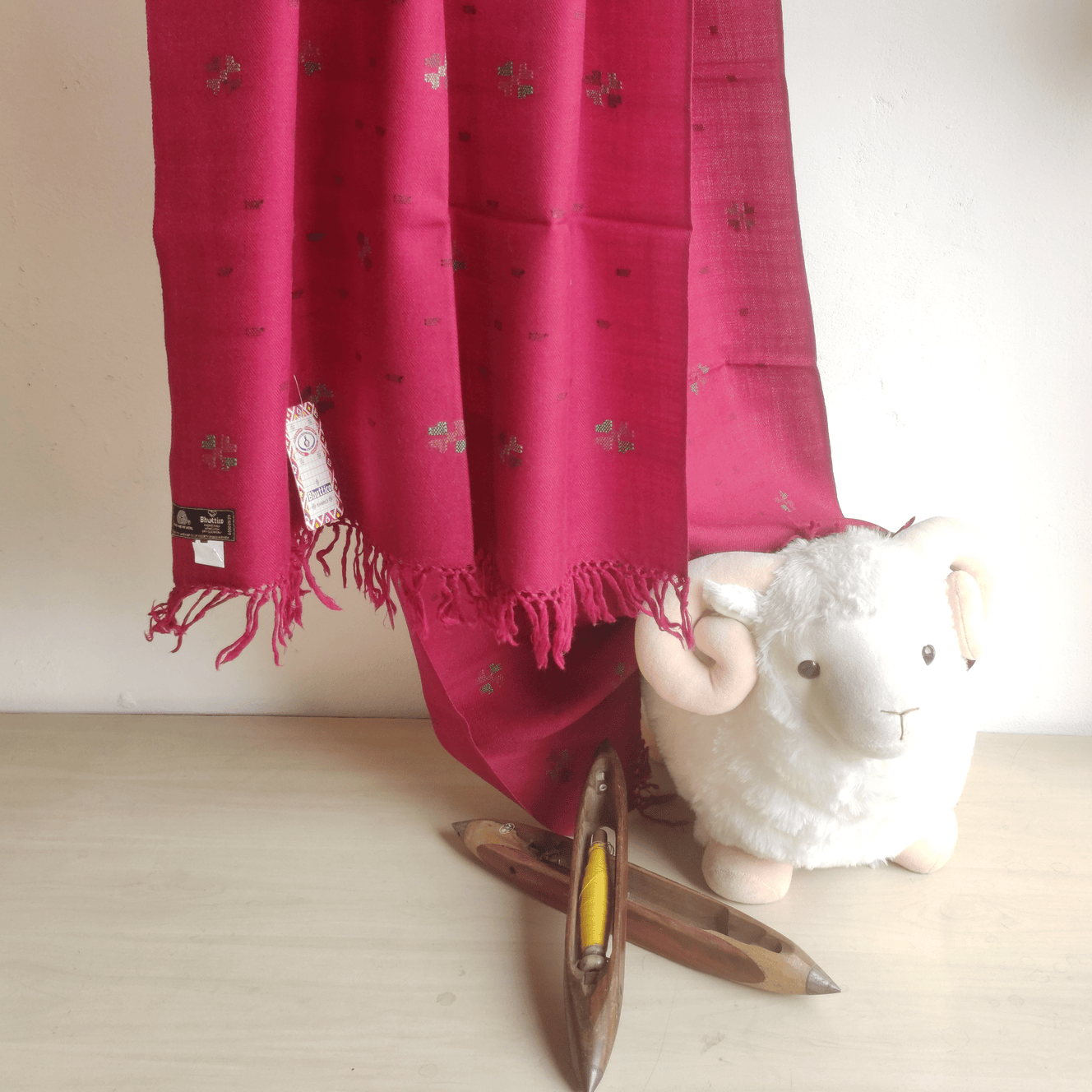 Hand Woven Merino Wool Kullu Stole - Red - Bhuttico Shawls