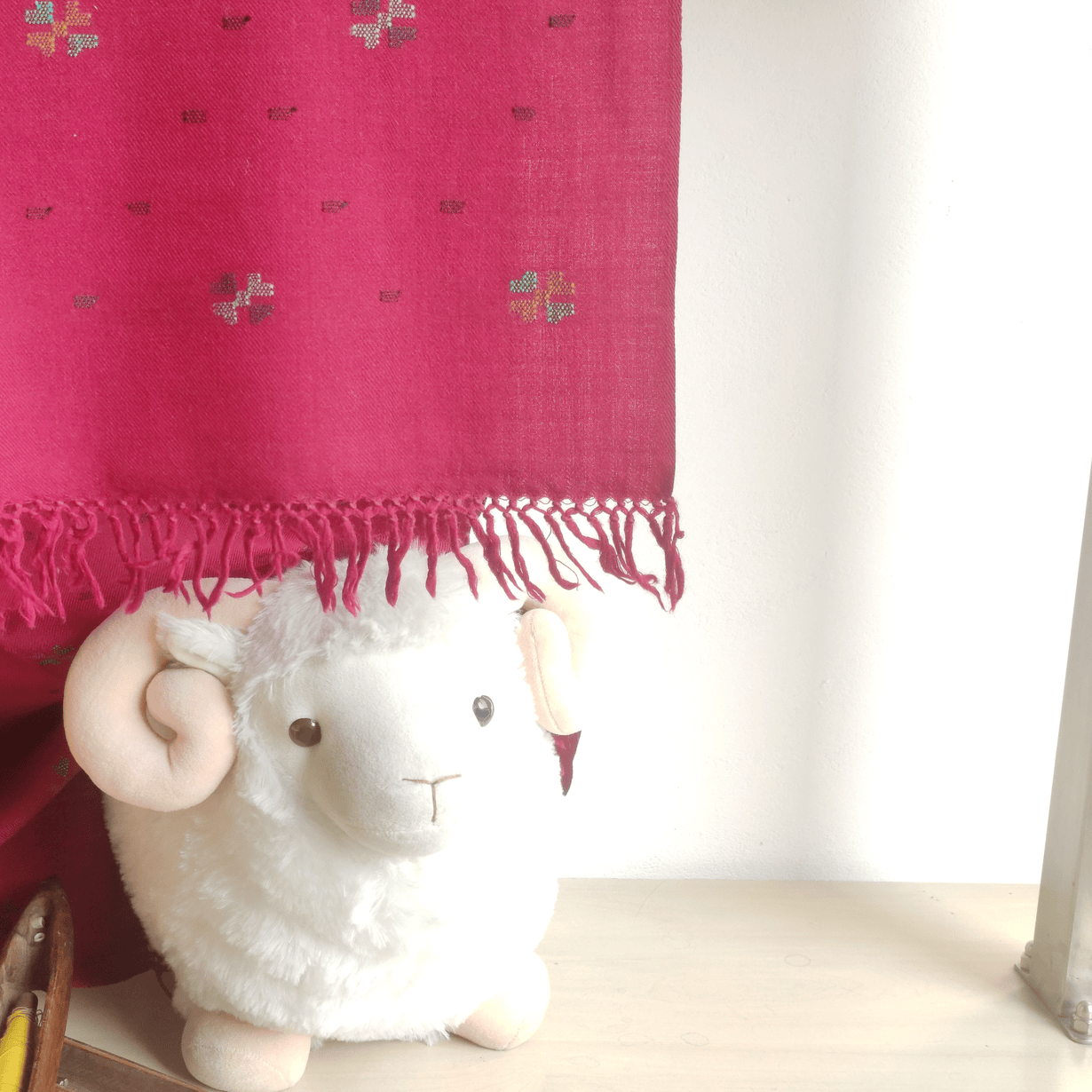 Hand Woven Merino Wool Kullu Stole - Red - Bhuttico Shawls