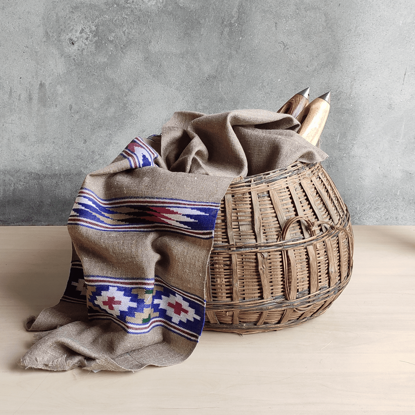 Hand Woven Muffler Pashmina and Wool Blend - Bhuttico Shawls