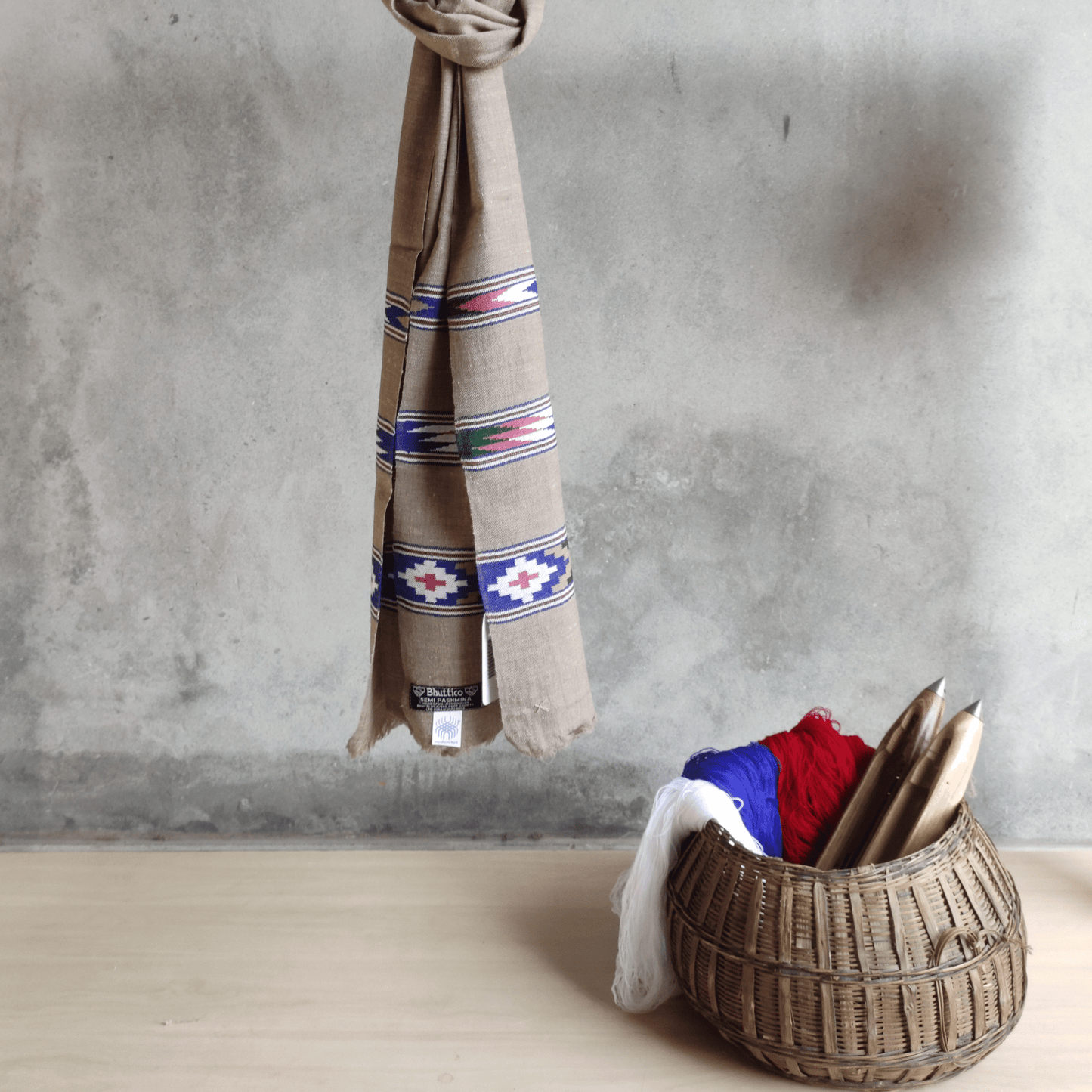 Hand Woven Muffler Pashmina and Wool Blend - Bhuttico Shawls