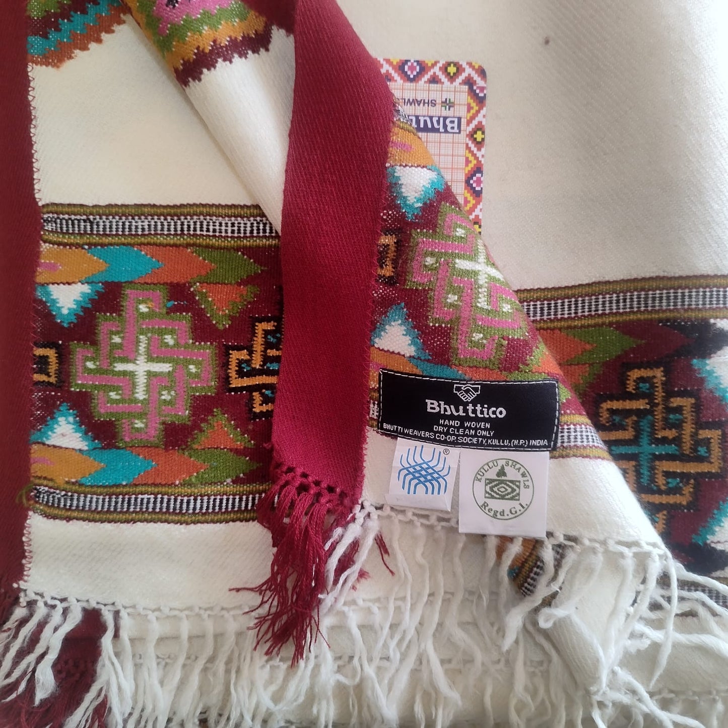 Hand Woven Pure Merino Wool Kullu Pattu - Bhuttico Shawls
