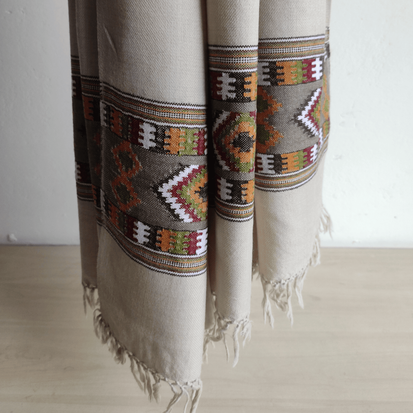 Hand Woven Pure Merino Wool Kullu Shawl - Beige - Bhuttico Shawls