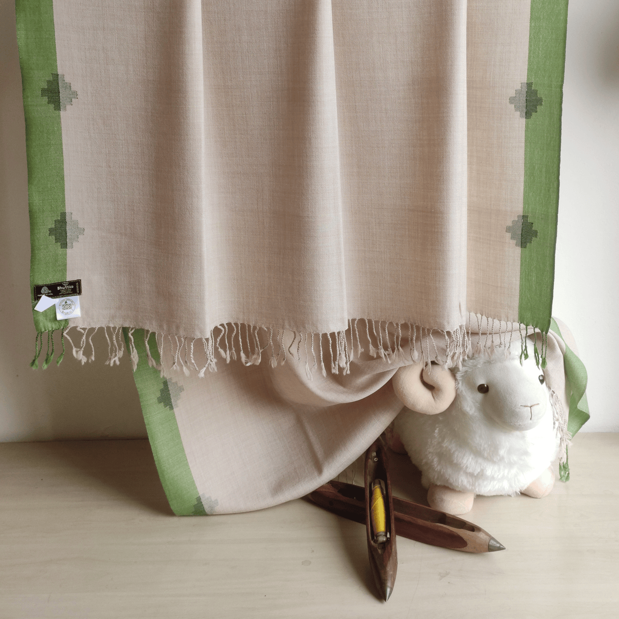 Hand Woven Pure Merino Wool Kullu Shawl - Beige - Bhuttico Shawls