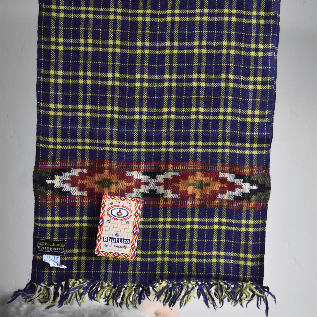 Hand Woven Pure Merino Wool Muffler - Bhuttico Shawls