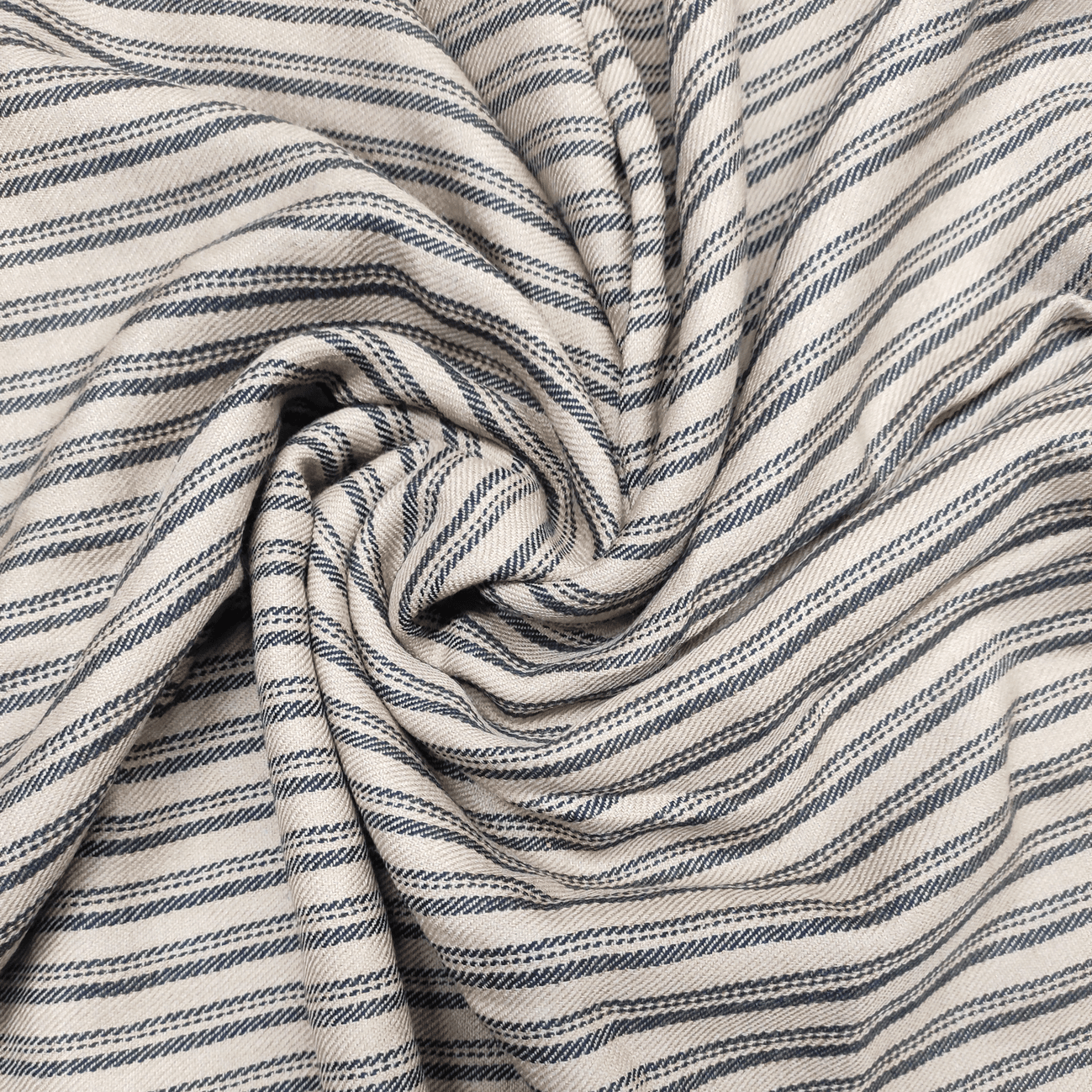 Hand Woven Pure Merino Wool Shirt Fabric ( 2.5 mtr) - Bhuttico Shawls