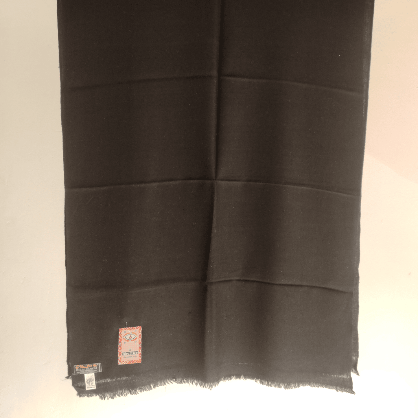 Hand Woven Pure Pashmina Kullu Stole (Black) - Bhuttico Shawls