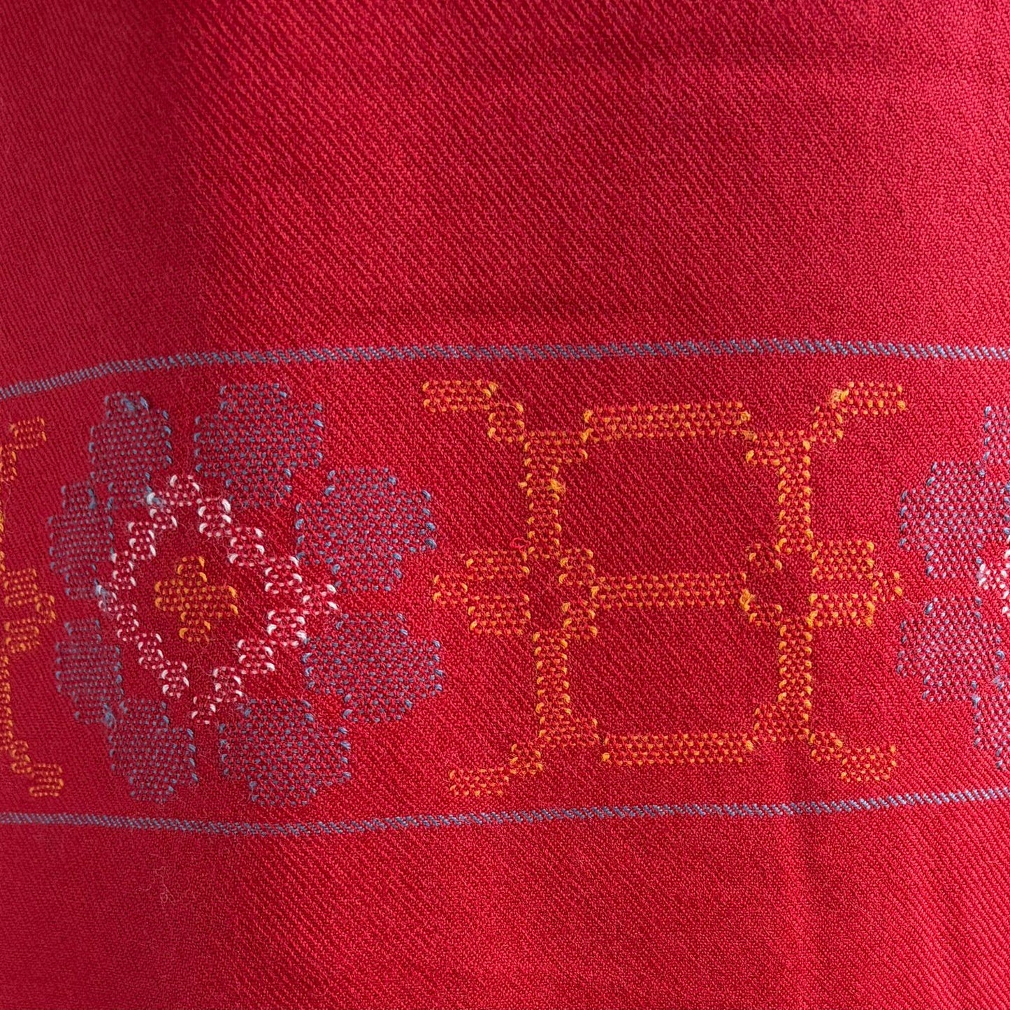 Bhuttico Women’s Merino Woolen Suit (without stole) – Red