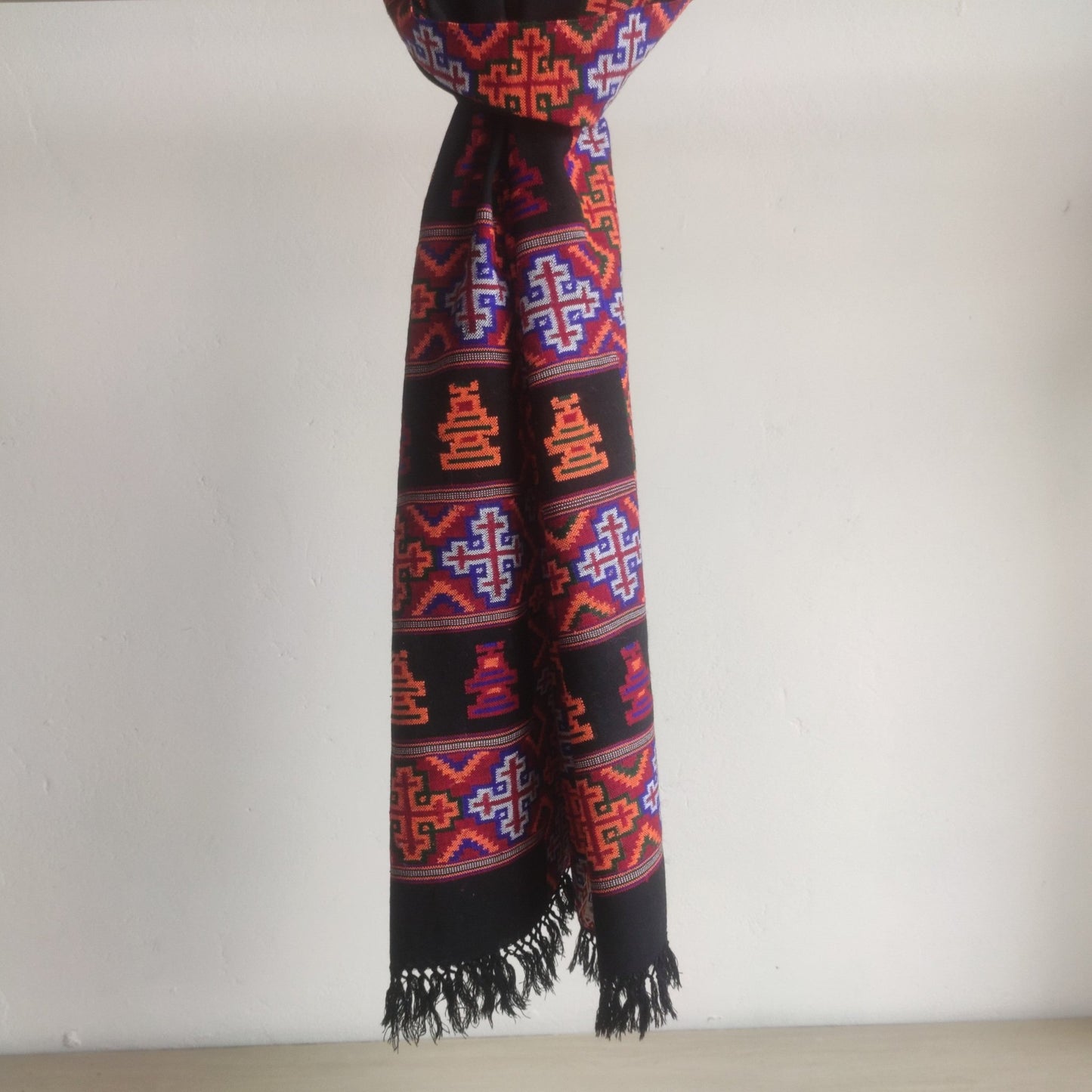 Typical Design Muffler - Bhuttico Shawls