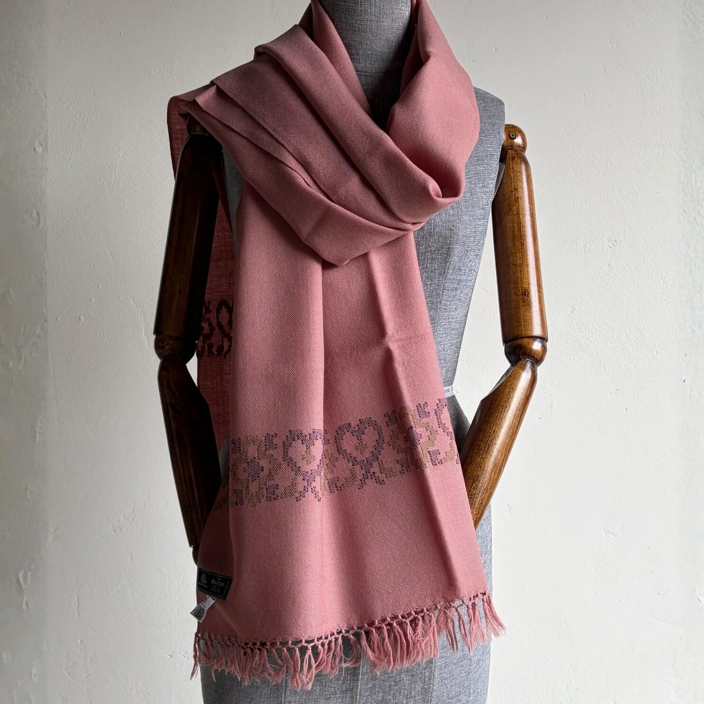 Handwoven Pure Merino Heart Stole- Dusty Pink