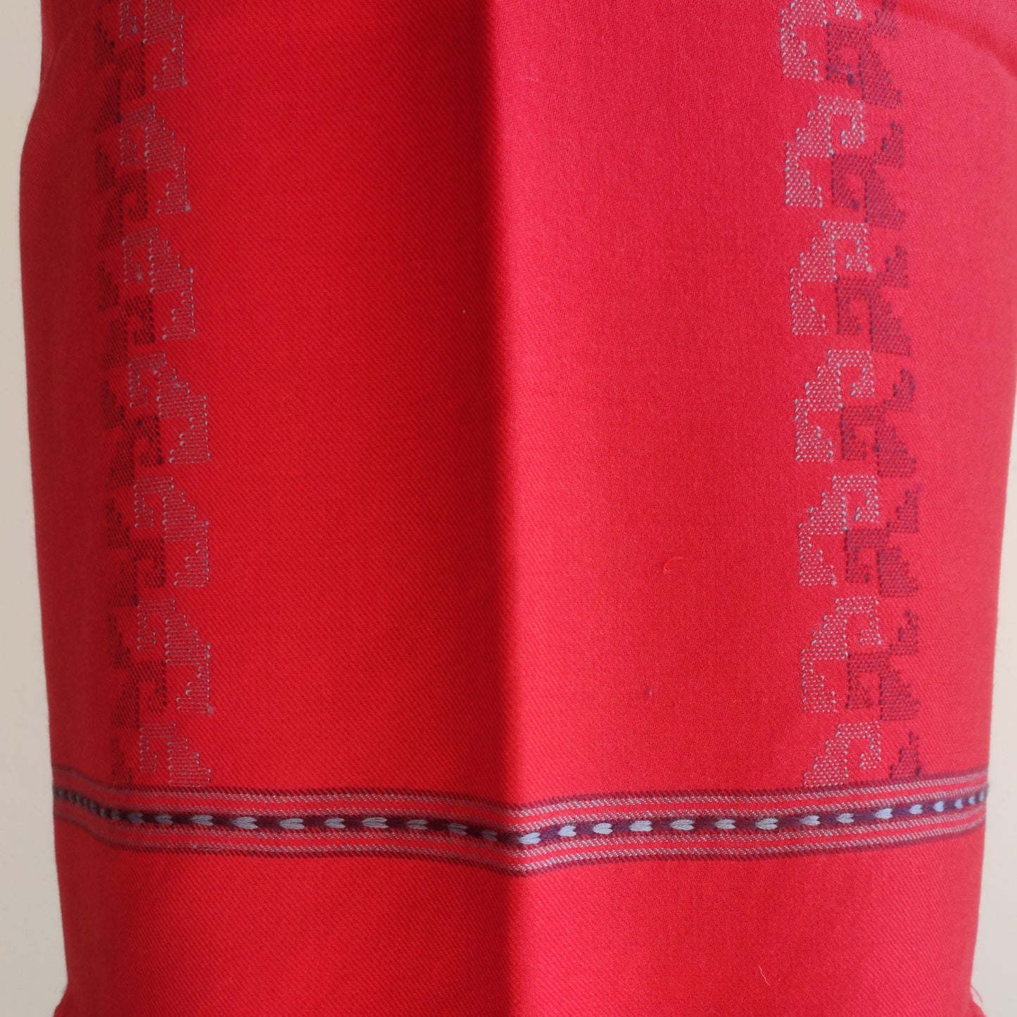 Handloom Women's Woolen Suit with Stole (RED)