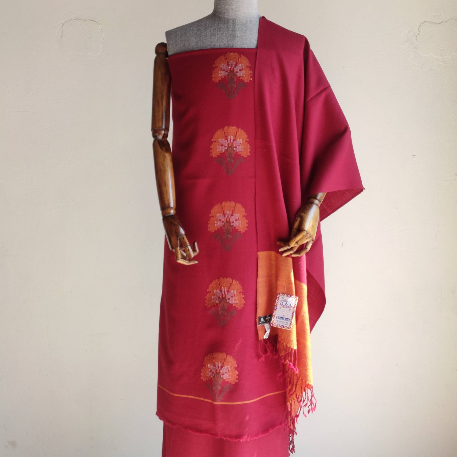 Magenta woolen suit for women 