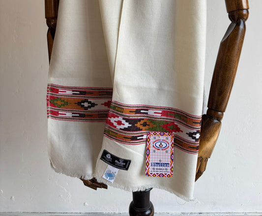 Hand Woven Pollywool Wool Muffler White