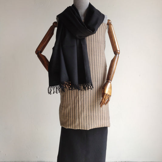 Handloom Ladies Woolen Suit with Stole- Black