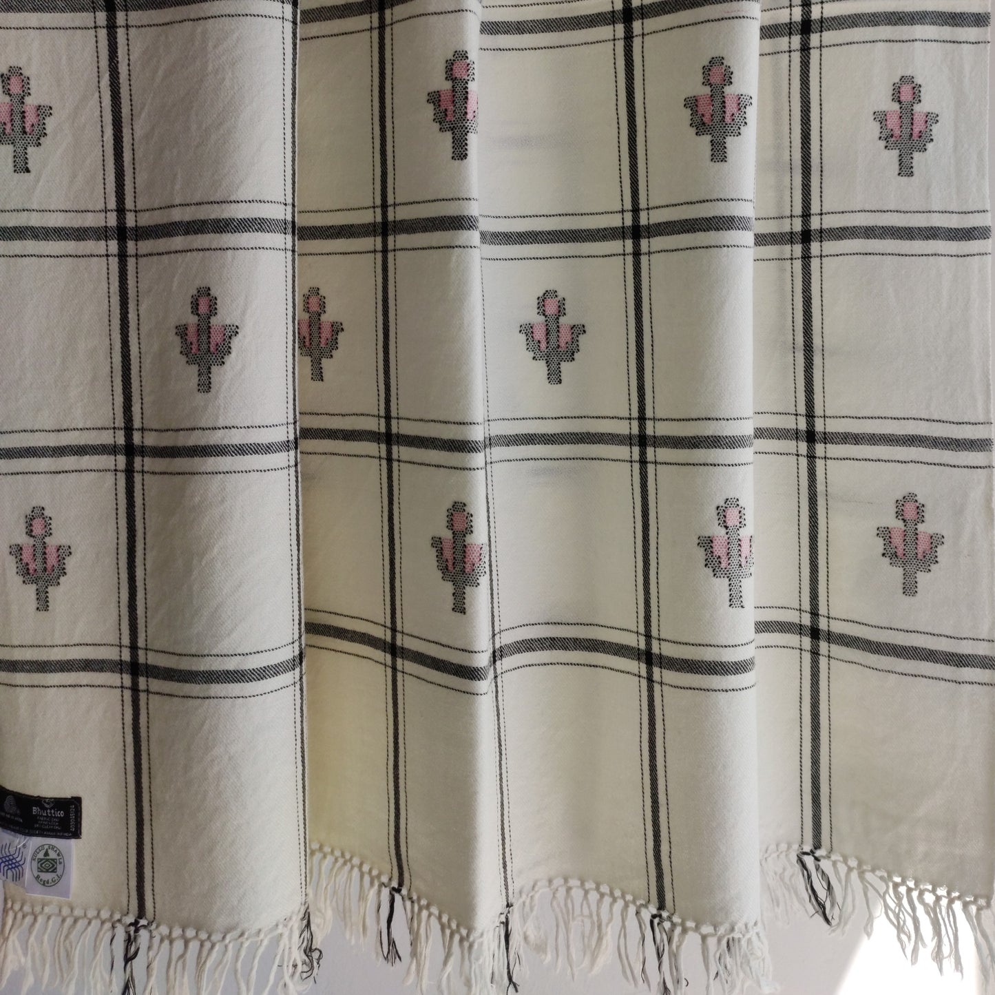 Hand Woven Pure Merino Wool Kullu Shawl