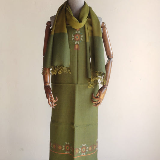 Handloom Women's Woolen Suit with Stole (GREEN)
