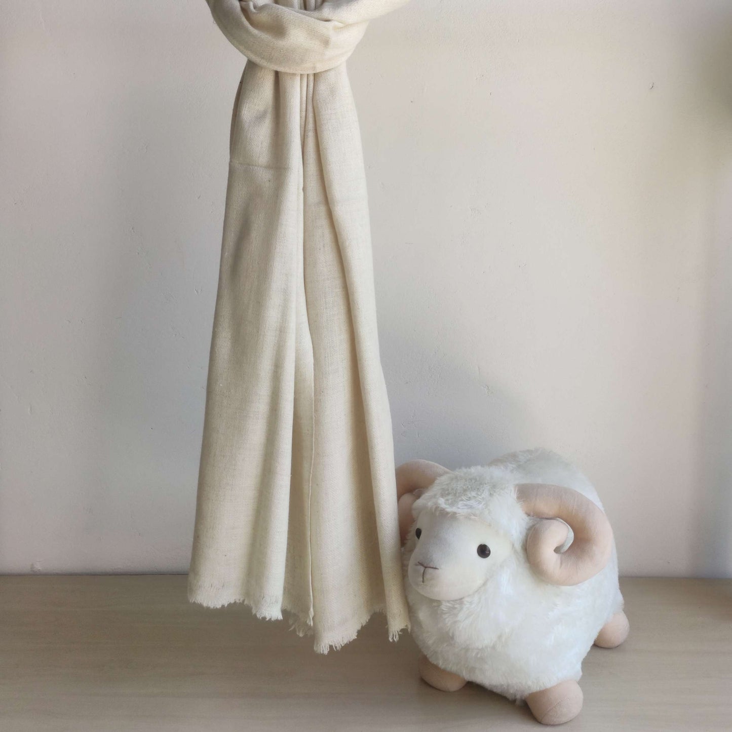 Hand Woven Pure Pashmina Kullu Shawl