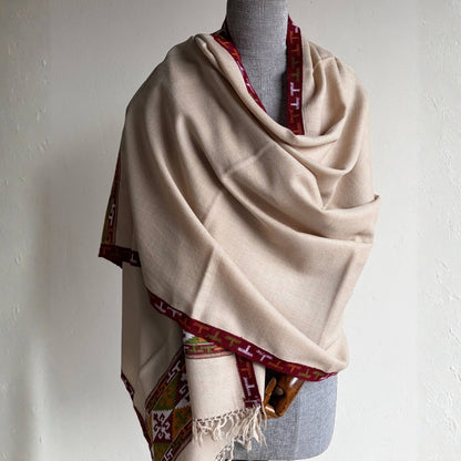 Beige Pure merino Kullu shawl with patterned edge 