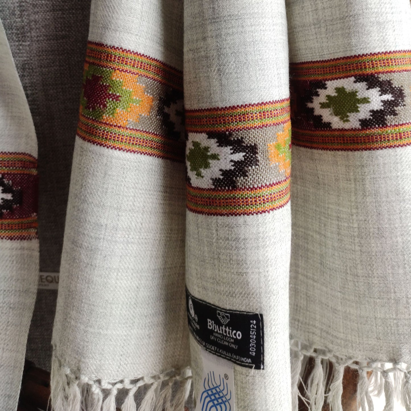 Hand Woven Polywool Kullu Stole -Grey