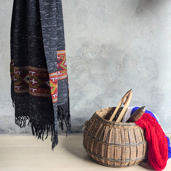 Hand Woven Pure Merino Wool Kullu Stole- black