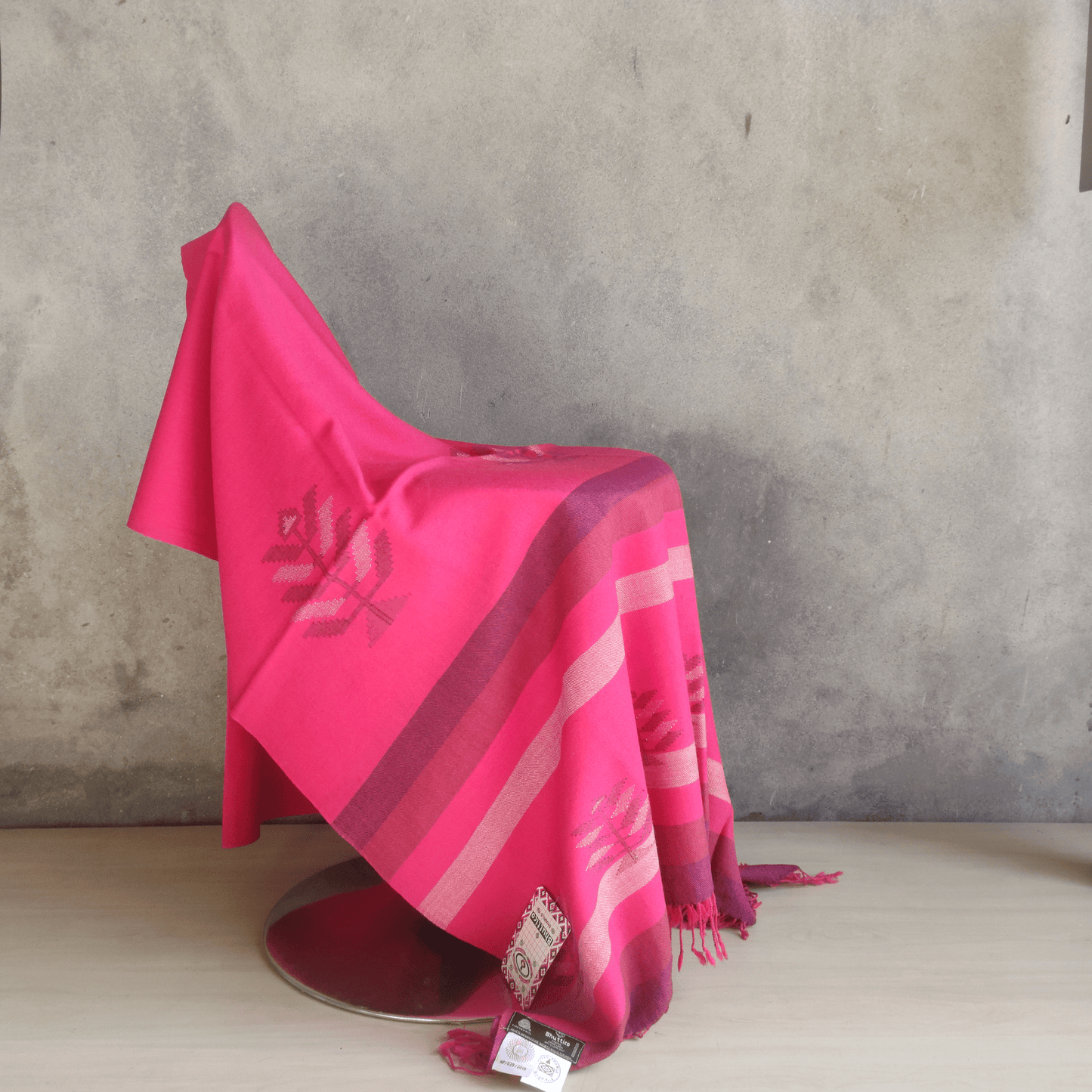 Hand Woven Pure Merino Wool Kullu Shawl- pink