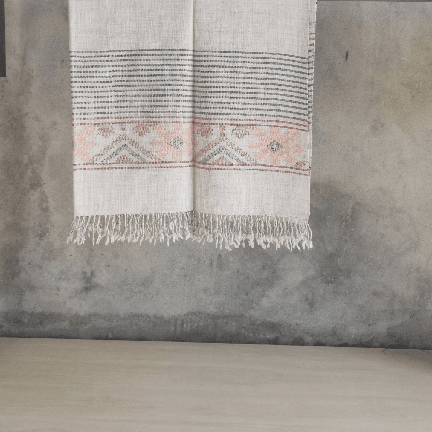 Hand Woven Pure Merino Wool Kullu Shawl- grey