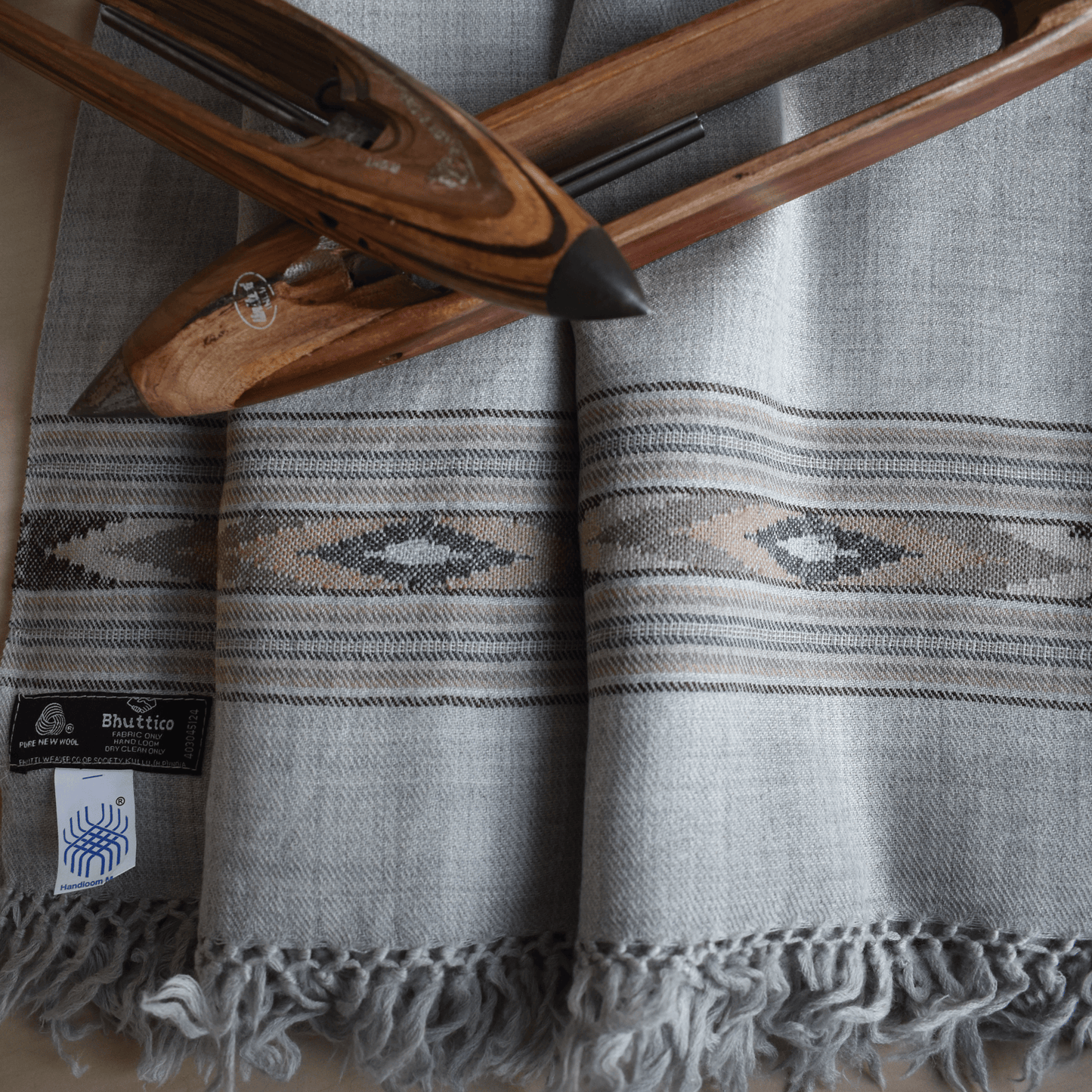 Hand Woven Men’s Pure Merino Wool Kullu Shawl