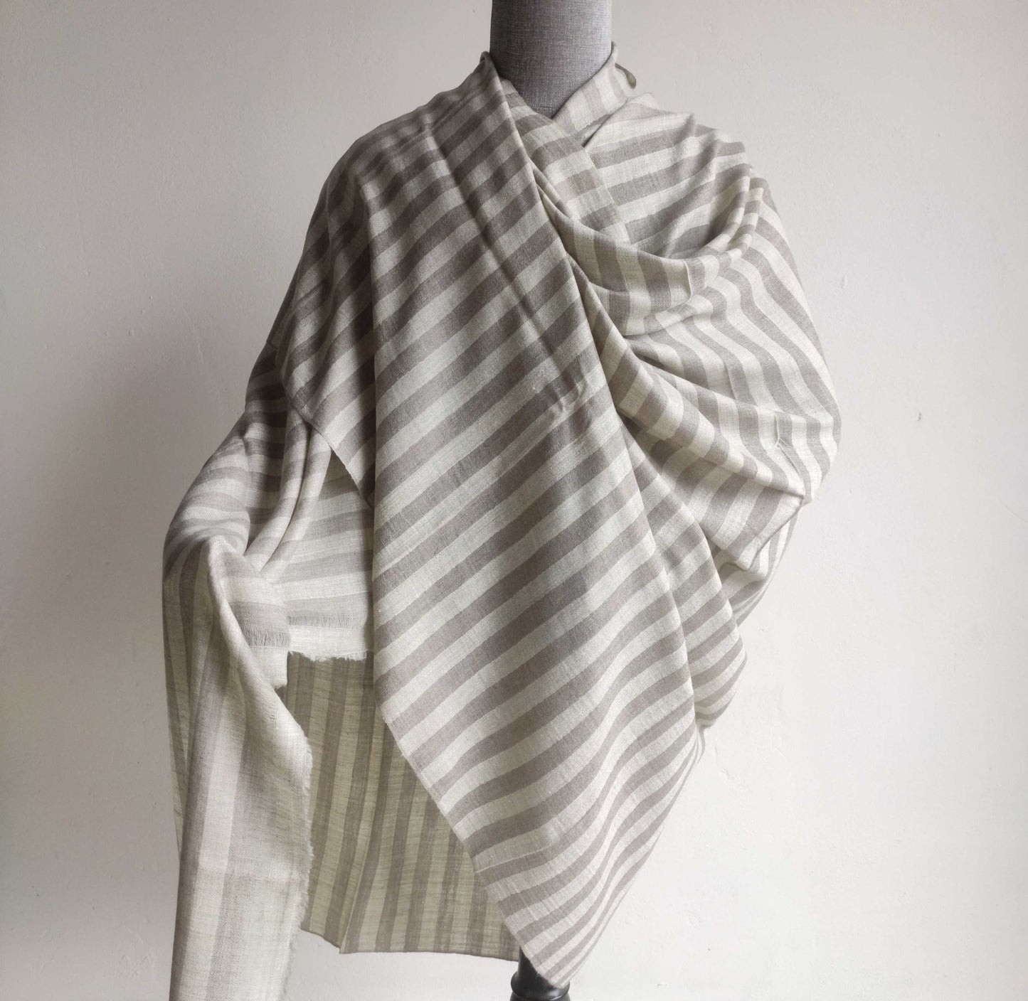 Mens Pure Pashmina Shawl ( Stripes Loi)
