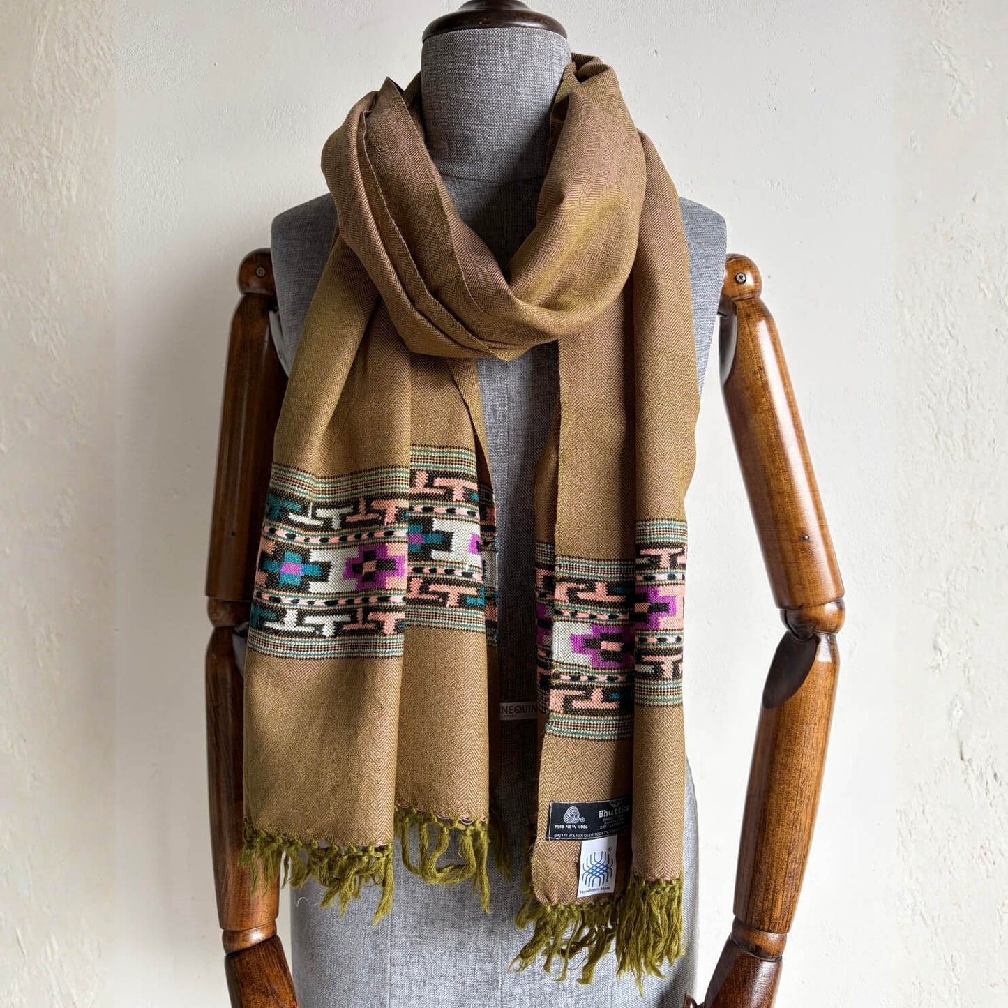 Women Traditional Kullu patti stole- Olive