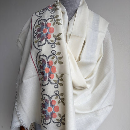 Handwoven Kullu Phool Patti Angora Shawl