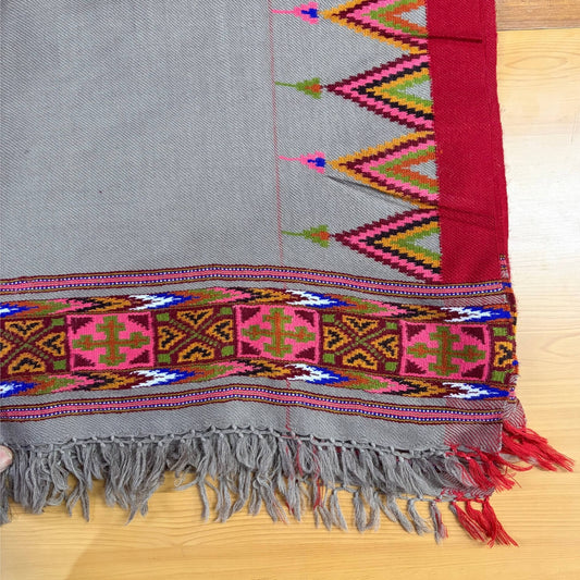 Handwoven Kullu Pattu with bright borders - Kulvi Rangloom - 1 patti