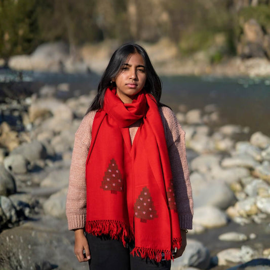 The Red Christmas Tree Shawl