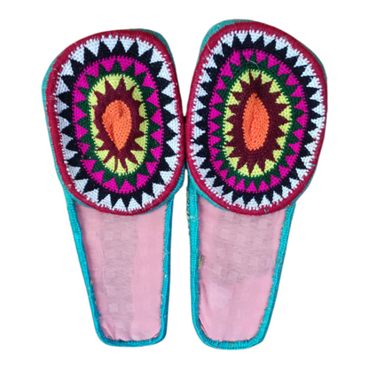 Bhuttico's Pair of colorful Pullas-grass slippers with a geometric pattern 