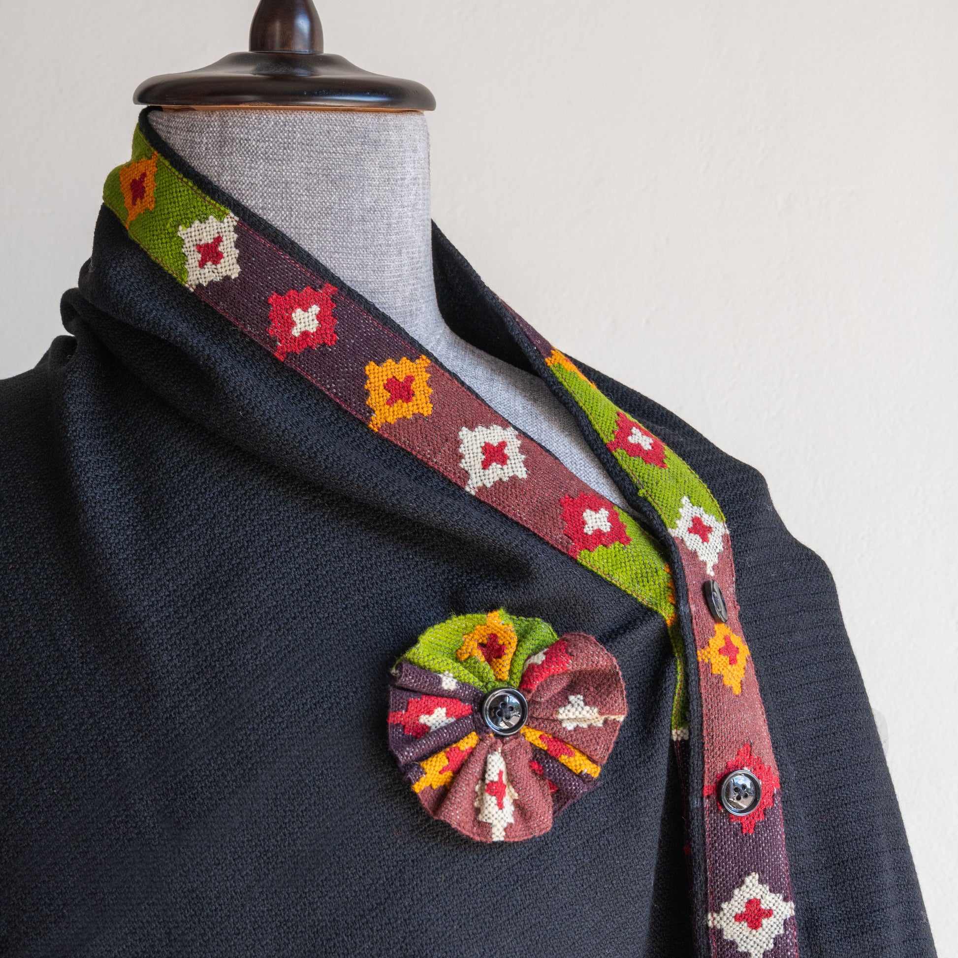 Black woolen cape for women with kullu patti design_03