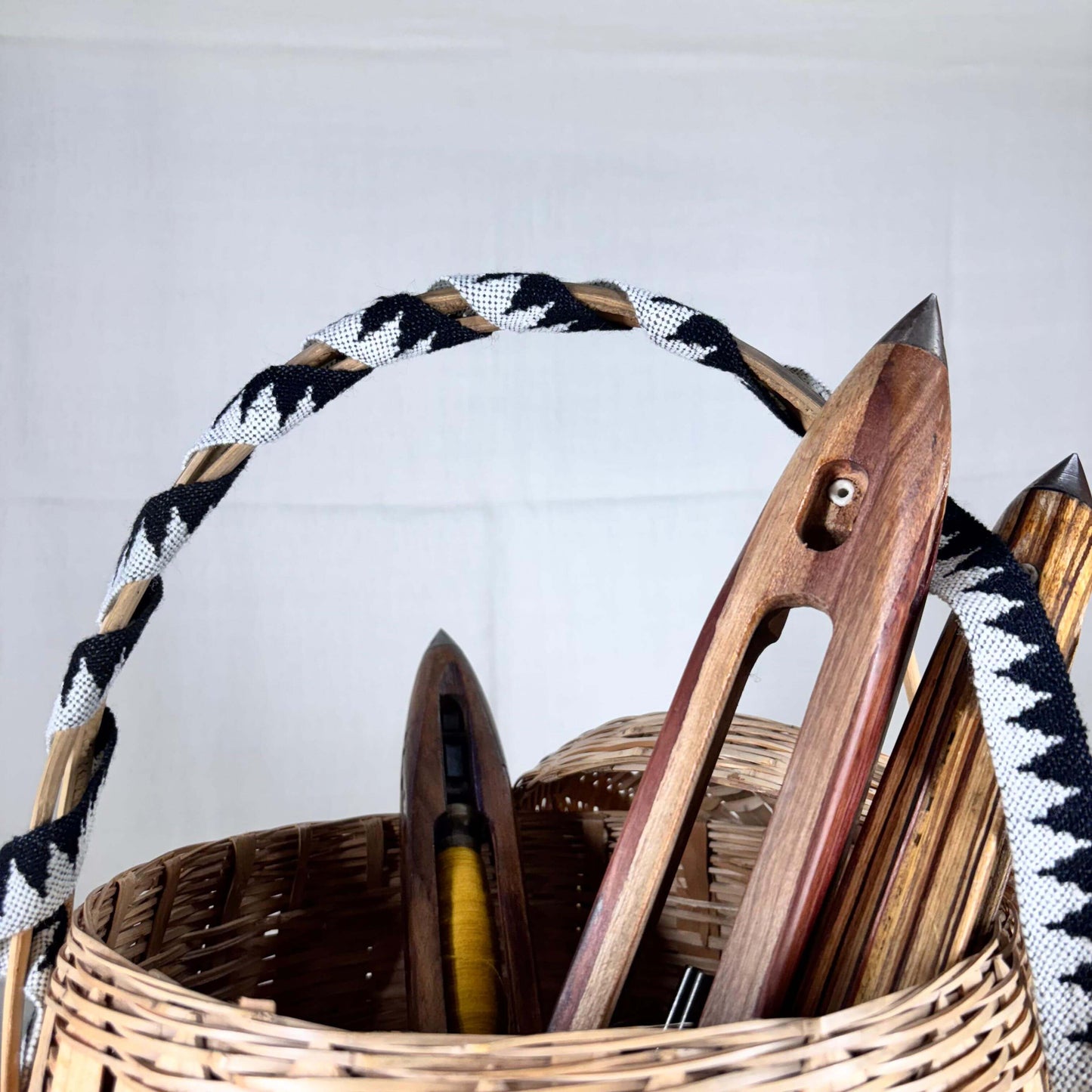 Kullu Patti suit border (lace) - Black