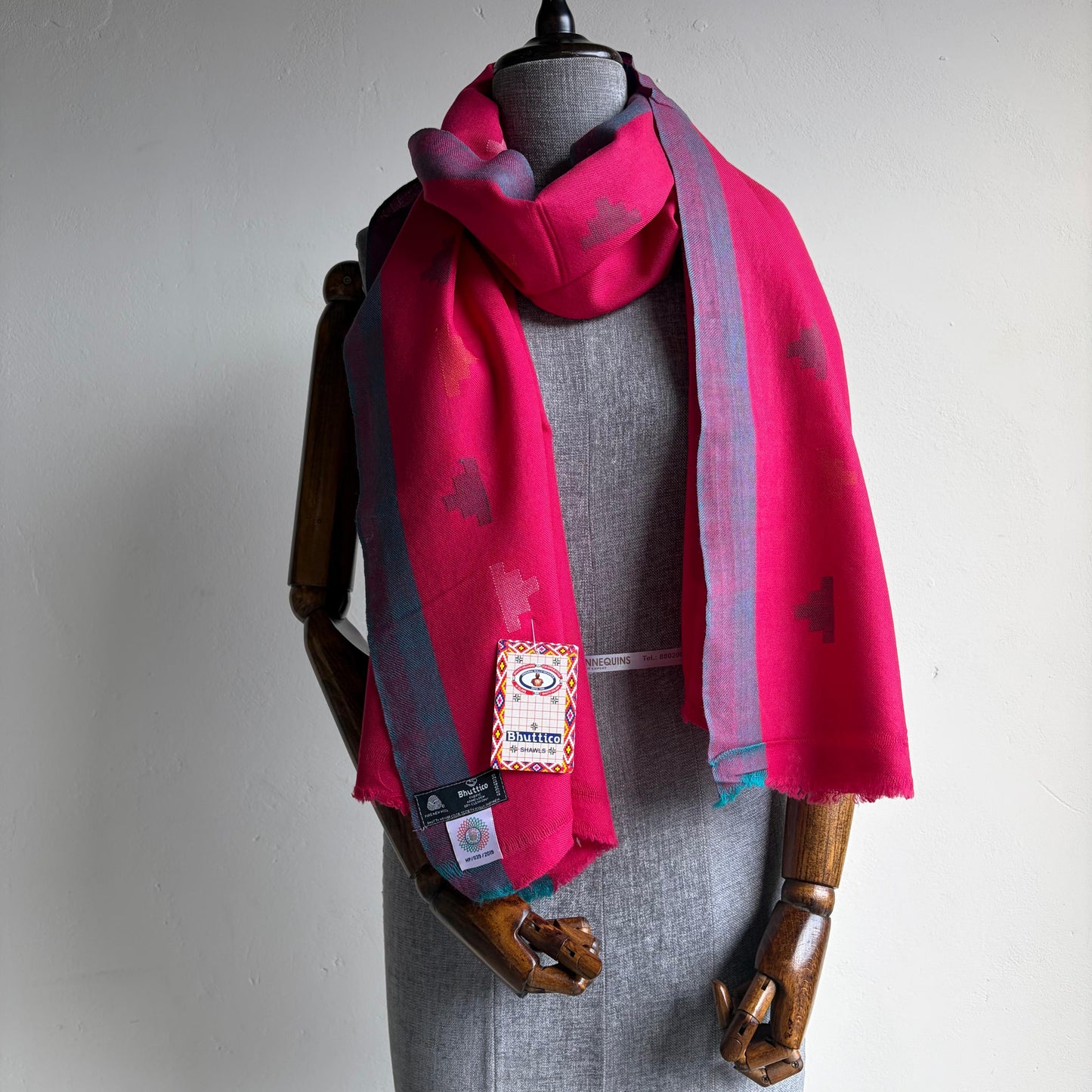Hand Woven Pure Merino Wool Kullu Stole Pink