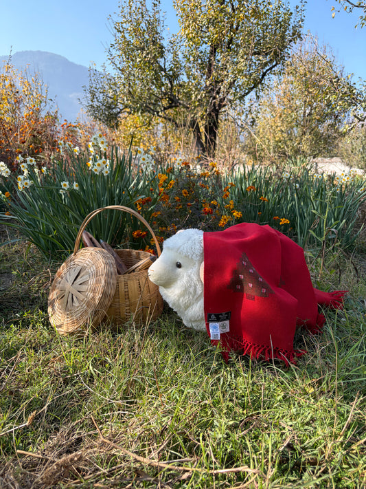 The Red Christmas Tree Shawl